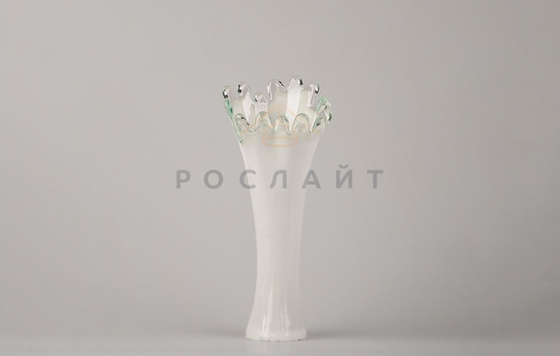 Оптовые вазы из стекла: разнообразие форм и стилей для каждого вкуса.